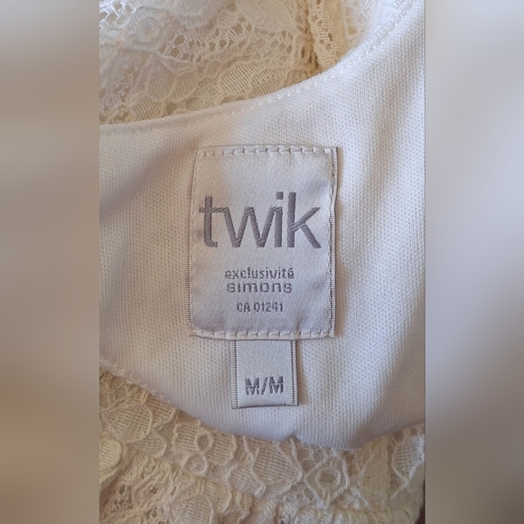 Twik size M white dress - Picture 2 of 8
